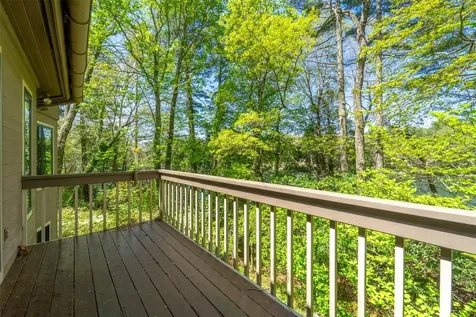 320 Club Drive Sapphire NC 28774