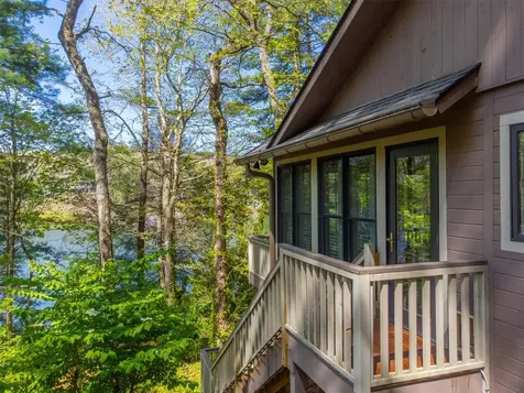 320 Club Drive Sapphire NC 28774