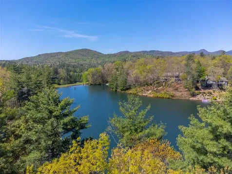 320 Club Drive Sapphire NC 28774