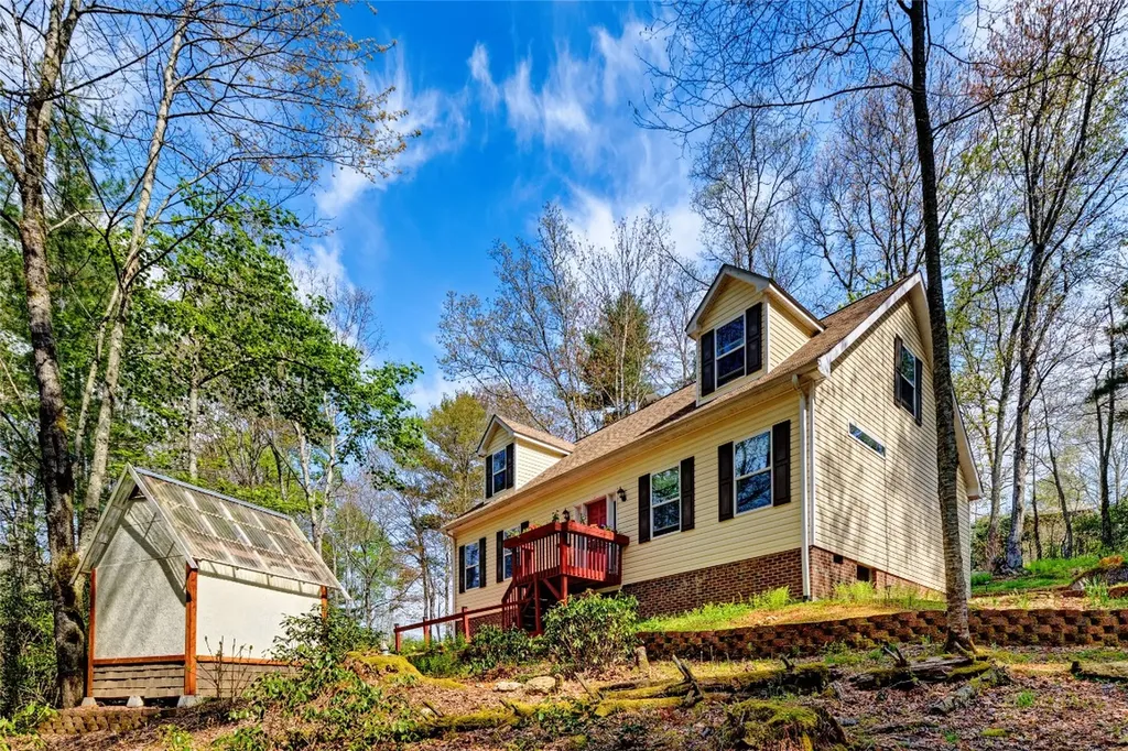 400 Cole Mountain Circle Highlands NC 28741