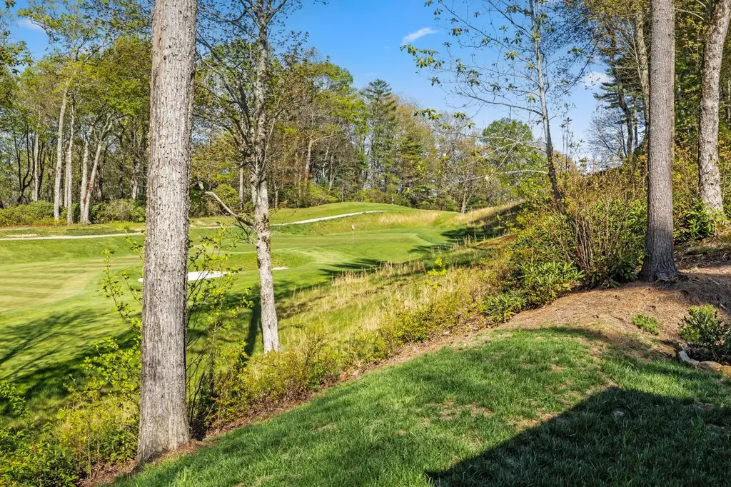 1048 Cherokee Trace Lake Toxaway NC 28747