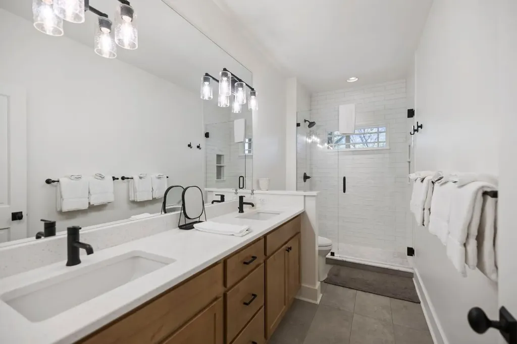 1048 Cherokee Trace Lake Toxaway NC 28747