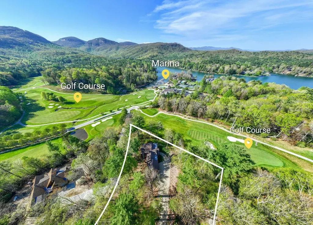 1048 Cherokee Trace Lake Toxaway NC 28747