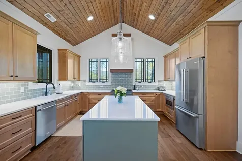 1048 Cherokee Trace Lake Toxaway NC 28747