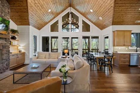 1048 Cherokee Trace Lake Toxaway NC 28747