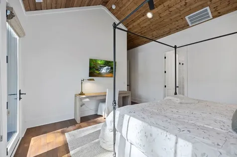 1048 Cherokee Trace Lake Toxaway NC 28747