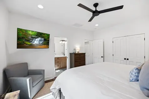 1048 Cherokee Trace Lake Toxaway NC 28747