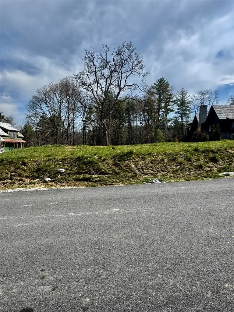 Lot 8 Sanctuary Ridge Road Highlands NC 28741