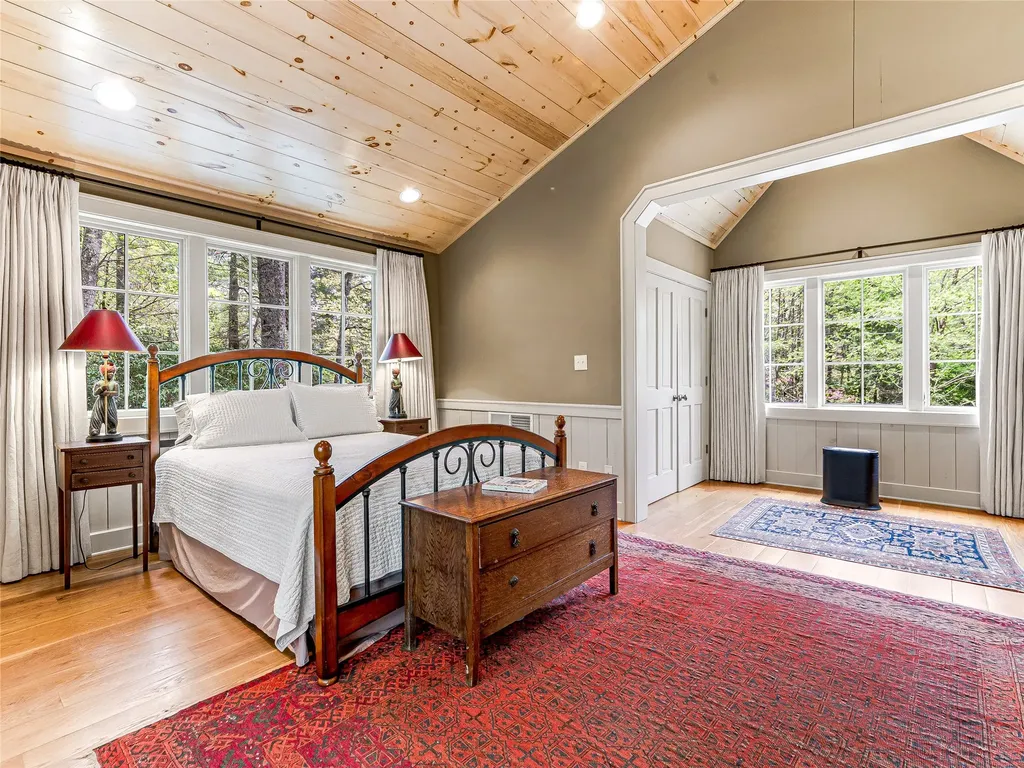 228 Mills Creek Trace Lake Toxaway NC 28747