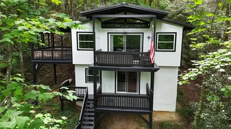 17 W Village Way Sapphire NC 28774