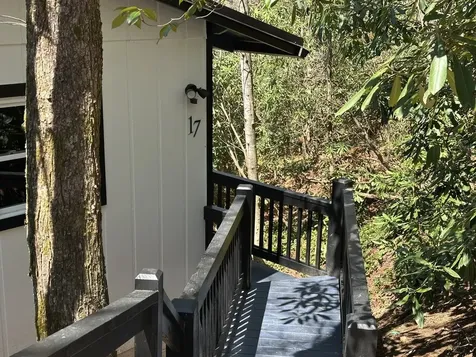 17 W Village Way Sapphire NC 28774