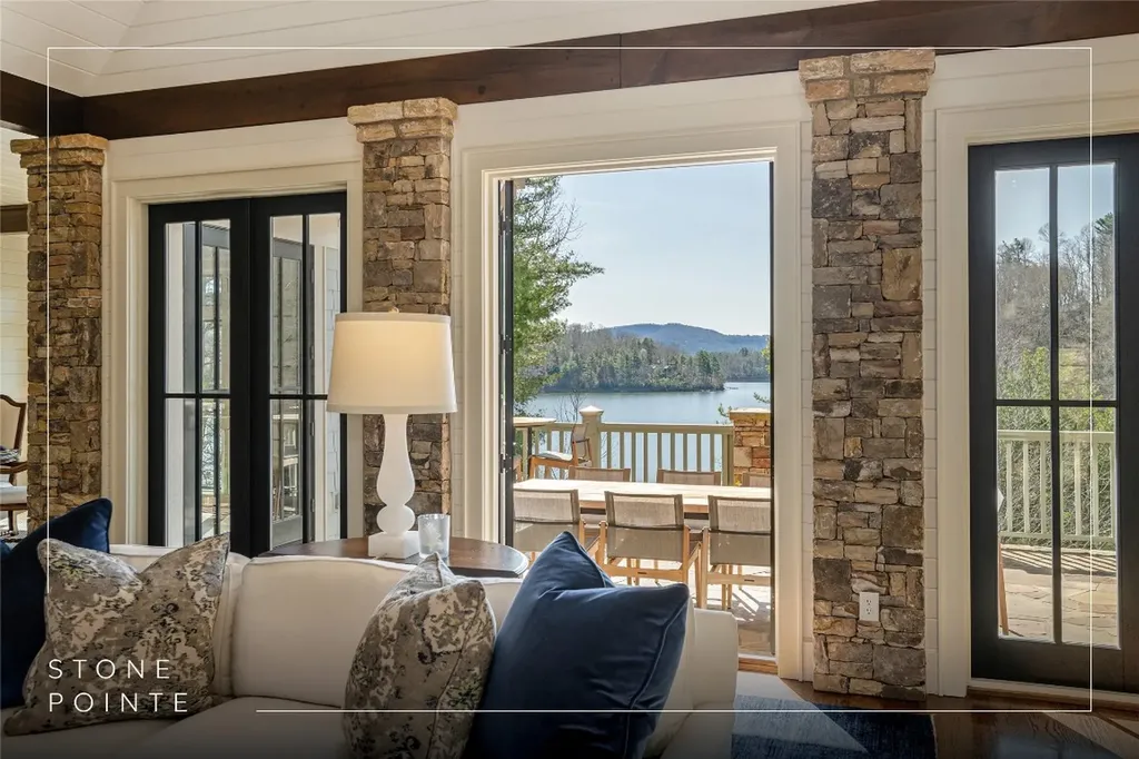 11 W Stone Pointe Lane Cullowhee NC 28723