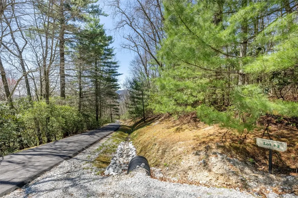 3 Big Granite Court Sapphire NC 28774