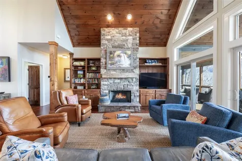 83 Flyaway Circle Sapphire NC 28774