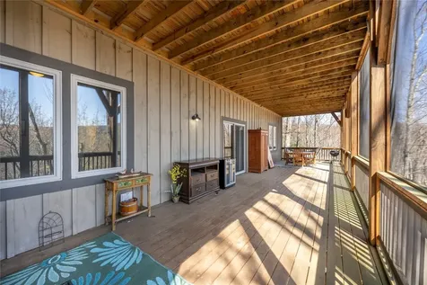 83 Flyaway Circle Sapphire NC 28774