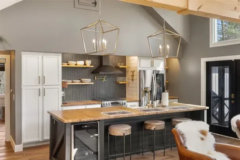 439 Wingina Place Highlands NC 28741