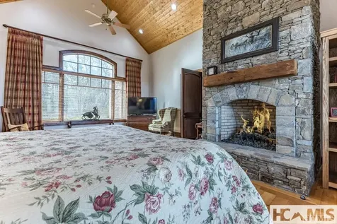 323 Lone Chimney Drive Cashiers NC 28717