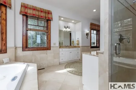 323 Lone Chimney Drive Cashiers NC 28717