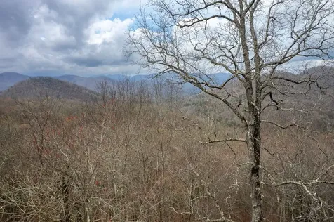 11 Stone Pillow Road Tuckasegee NC 28783