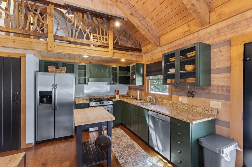 140 Timber Ridge Cashiers NC 28717