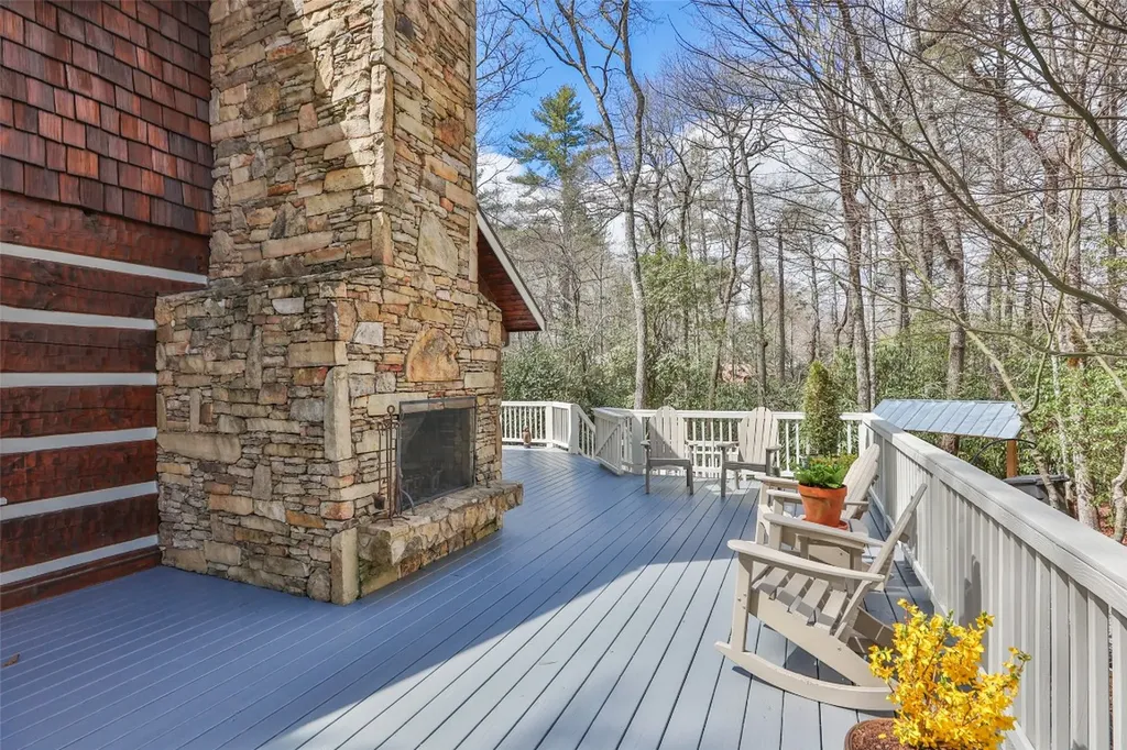 140 Timber Ridge Cashiers NC 28717