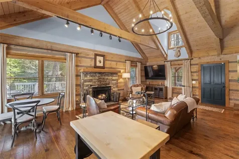 140 Timber Ridge Cashiers NC 28717