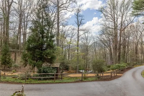 141 Big View Drive Highlands NC 28741