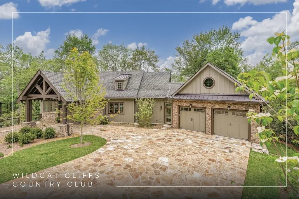 2608 Magnolia Drive Highlands NC 28741