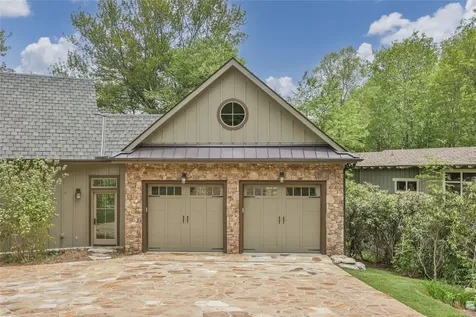2608 Magnolia Drive Highlands NC 28741