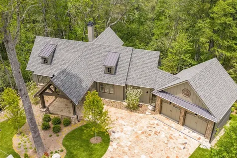2608 Magnolia Drive Highlands NC 28741
