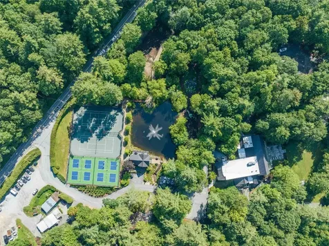 2608 Magnolia Drive Highlands NC 28741
