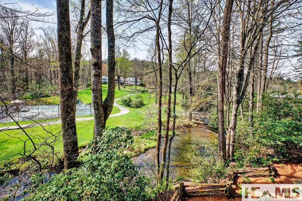 129 Cedar Creek Road Glenville NC 28736