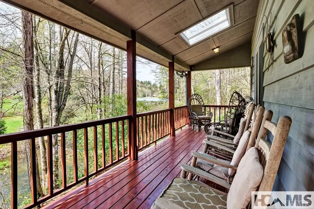 129 Cedar Creek Road Glenville NC 28736