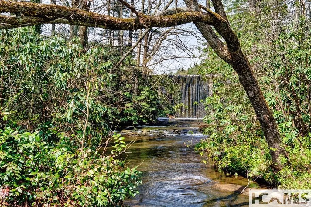 129 Cedar Creek Road Glenville NC 28736