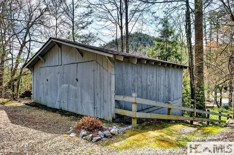 129 Cedar Creek Road Glenville NC 28736