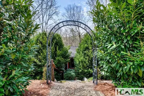 129 Cedar Creek Road Glenville NC 28736