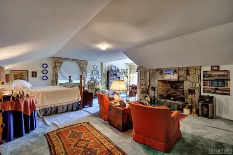 326 Eastside Duck Mountain Scaly Mountain NC 28775