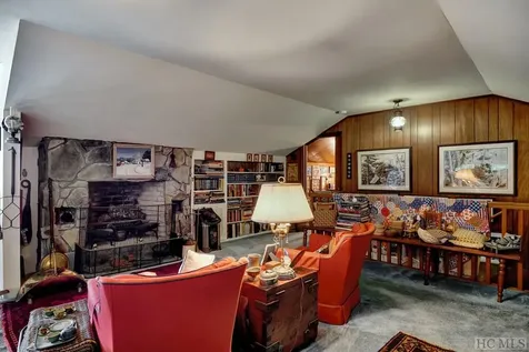 326 Eastside Duck Mountain Scaly Mountain NC 28775