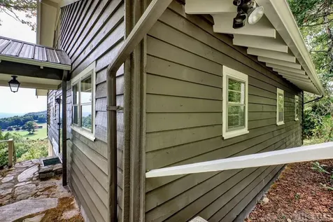 326 Eastside Duck Mountain Scaly Mountain NC 28775