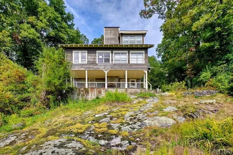 326 Eastside Duck Mountain Scaly Mountain NC 28775