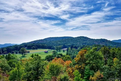 326 Eastside Duck Mountain Scaly Mountain NC 28775