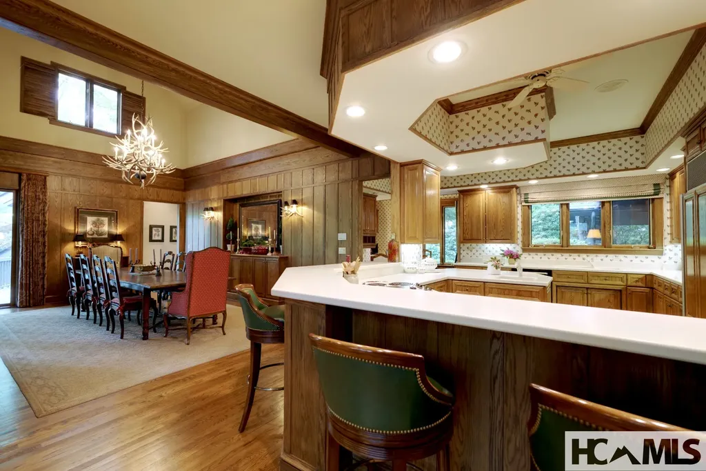 1747 Cold Mountain Road Lake Toxaway NC 28747