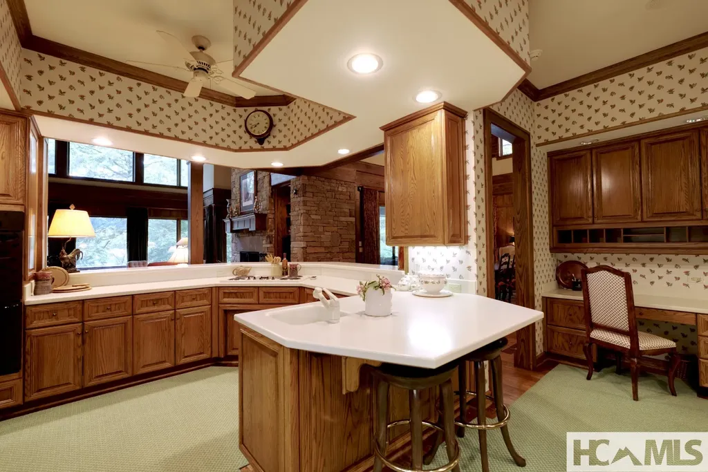 1747 Cold Mountain Road Lake Toxaway NC 28747