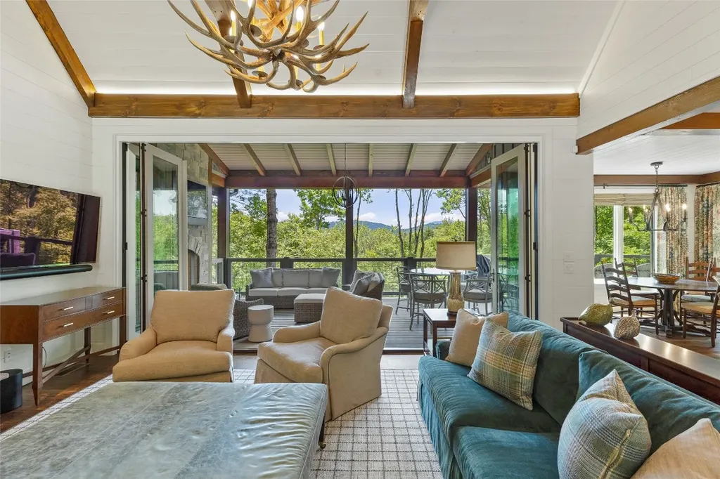 199 Springhead Trail Cullowhee NC 28723