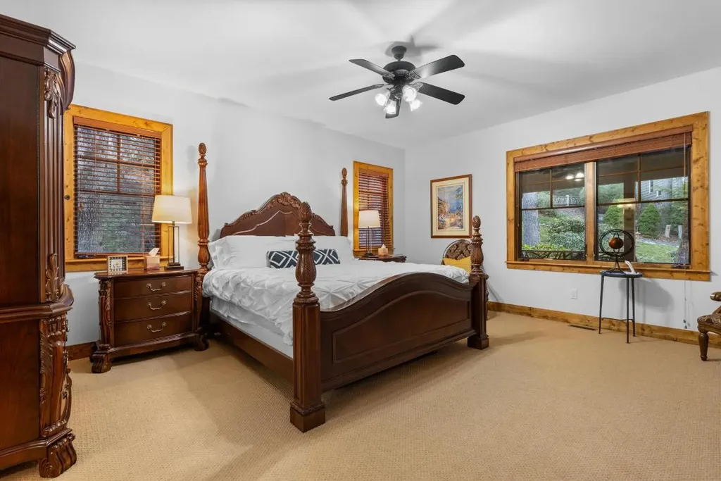 85 Honey Bee Bend Cashiers NC 28717