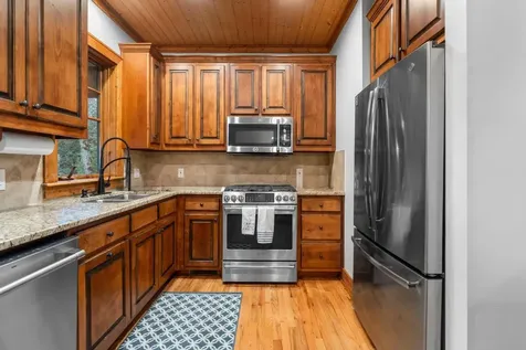 85 Honey Bee Bend Cashiers NC 28717