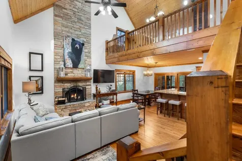 85 Honey Bee Bend Cashiers NC 28717