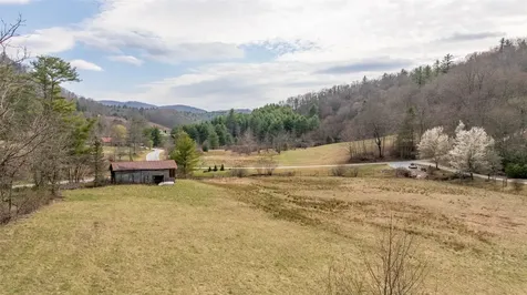 1900 Bee Tree Road Glenville NC 28736