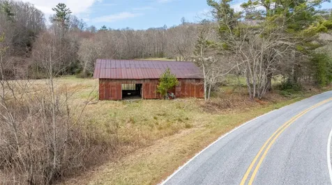 1900 Bee Tree Road Glenville NC 28736