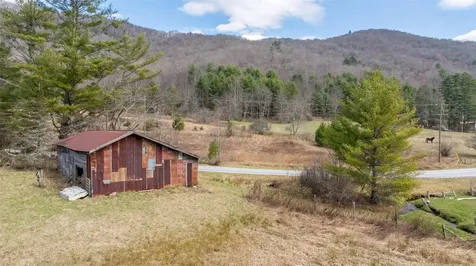 1900 Bee Tree Road Glenville NC 28736